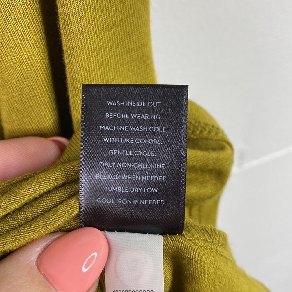 SIMPLY VERA‎ VERAWANG Pea Green Dressy Pleated Front Tank Top Blouse Size Medium - Picture 7 of 7